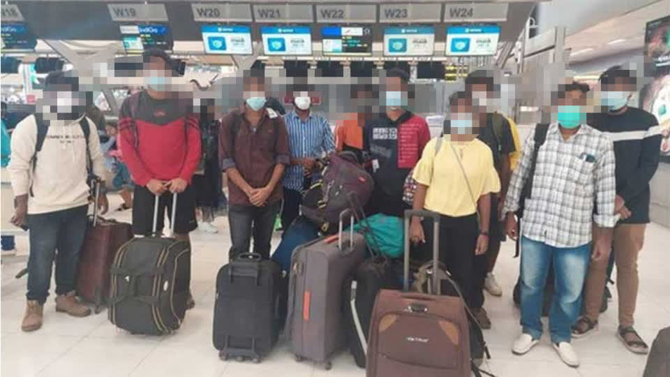 被骗至柬埔寨工作，100多名外籍人士获解救回国！