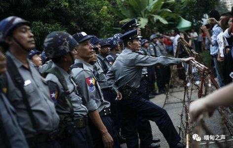 缅甸勃固2名警员持枪互射，1人头部中枪身亡