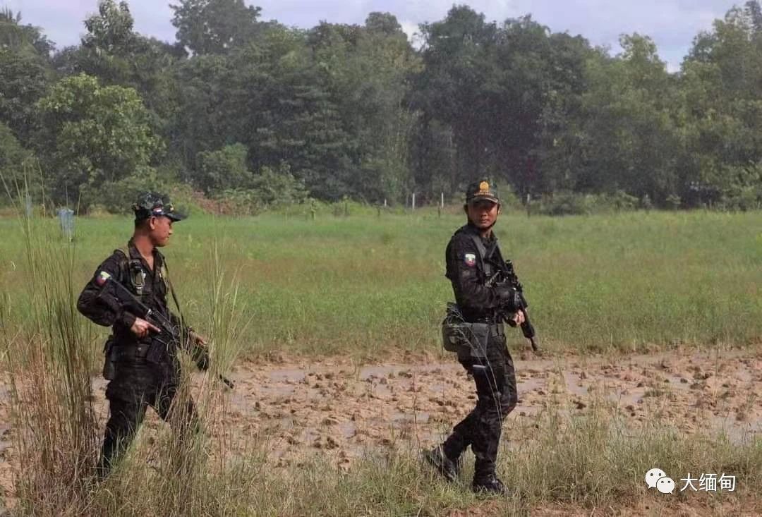 缅军32名官兵在克伦邦妙瓦底阵亡；缅甸炮弹过界，泰国士兵被炸伤