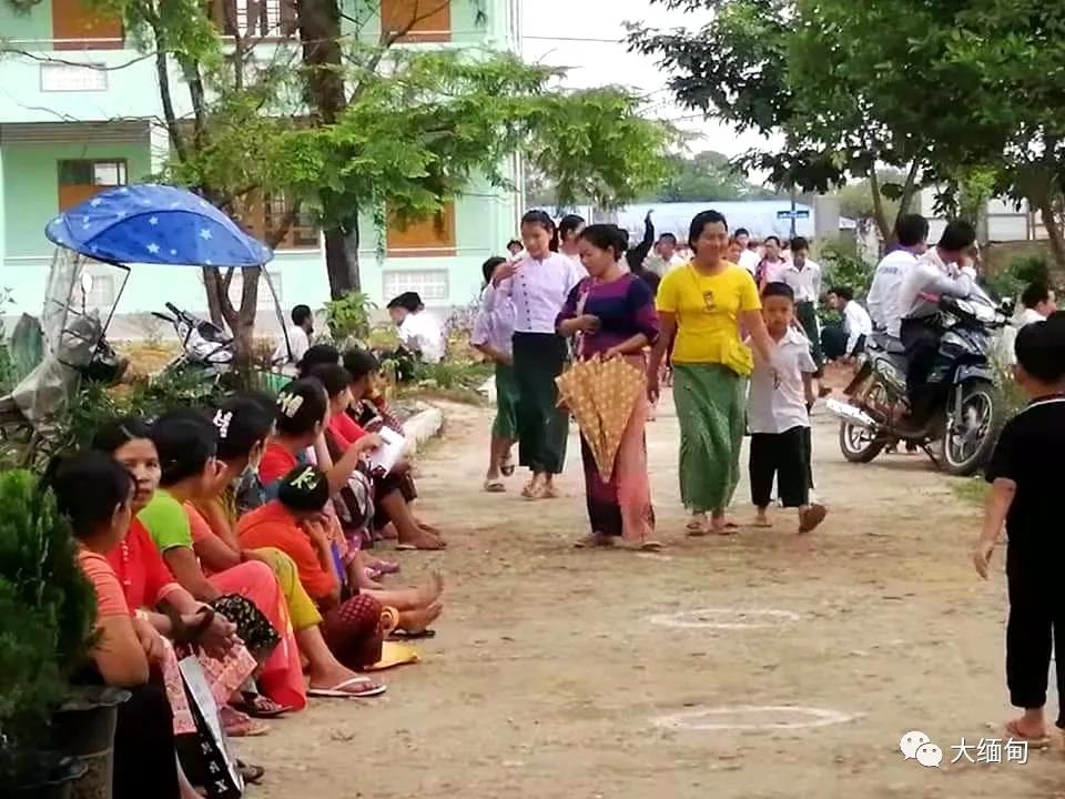 缅甸腊戌等多个地区的缅文学校开学；南坎镇学生游行拒绝复课
