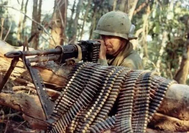 1978年越南同时进攻老挝柬埔寨