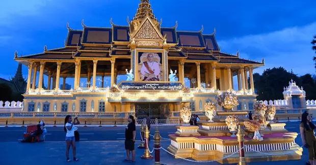 柬埔寨国王迎来七秩晋二华诞