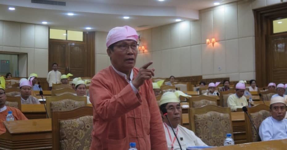 被罢免的若开邦国务部长因腐败指控在缅甸军政府法庭出庭