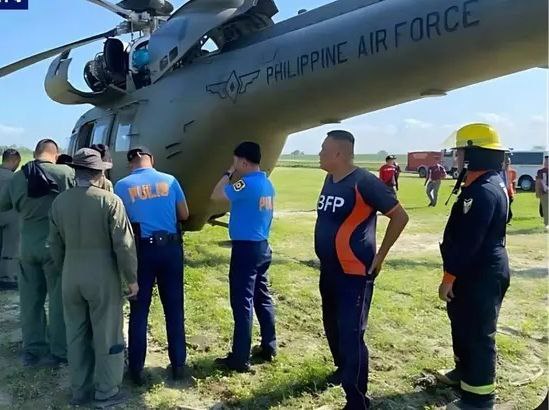 菲律宾空军一架直升机紧急着陆 无人员受伤